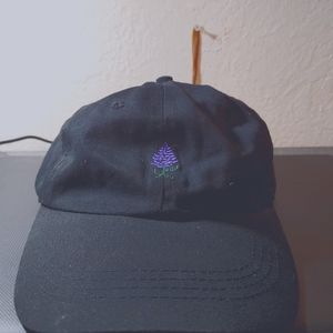 Black hat with embroidered lavender